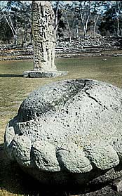 honduras-copan-mayas-stele